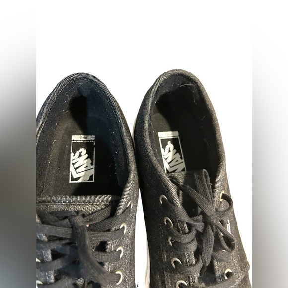Men’s Vans size 12 - Picture 3 of 6
